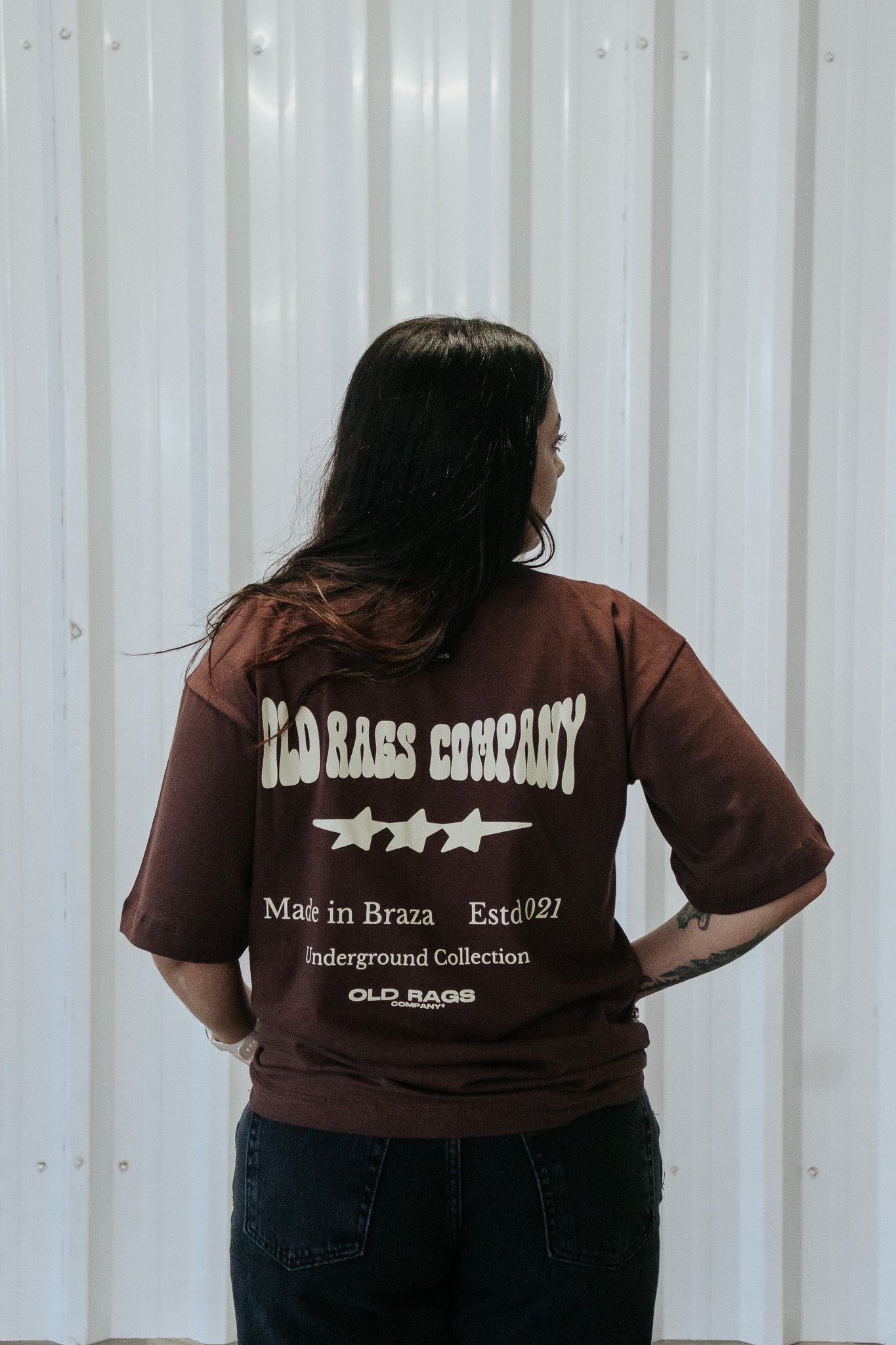 Camiseta Underground Made In Braza Marrom Feminina